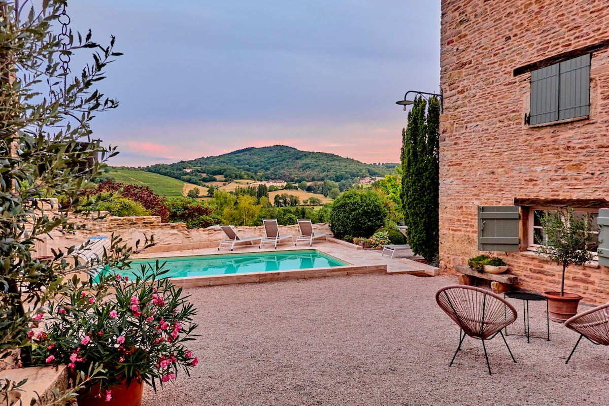 Construction piscine béton Beaujolais